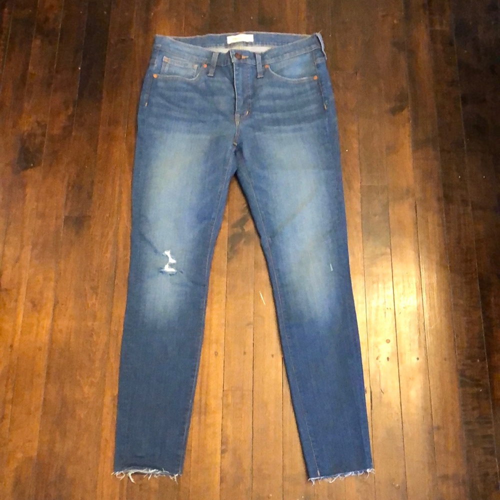 Mid-Blue Skinny Women’s Jeans - Distressed Hem